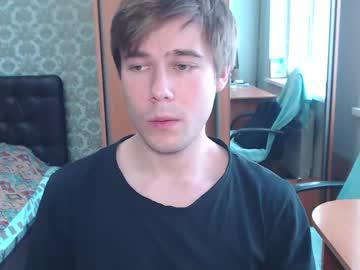 Watch hyakkin performing live on BoomCams free cam network