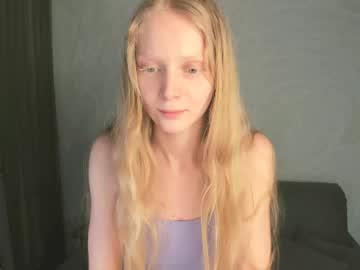 Watch hypnoootic performing live on BoomCams free cam network