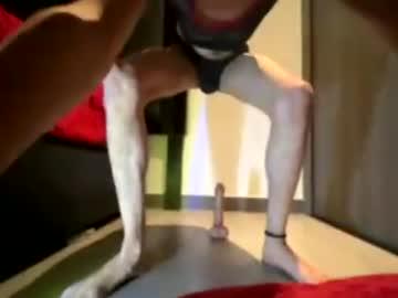 Watch idelm performing live on BoomCams free cam network