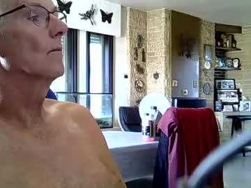 Watch ikwiljeneuken123 performing live on BoomCams free cam network