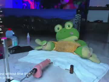 Watch im_polo_xxx performing live on BoomCams free cam network