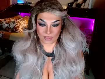 Watch imurwildtruequeen performing live on BoomCams free cam network