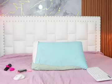 Watch indiancutiie performing live on BoomCams free cam network