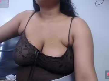 Watch iniyalaboni performing live on BoomCams free cam network