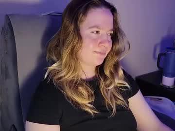 Watch internetfairy_xo performing live on BoomCams free cam network