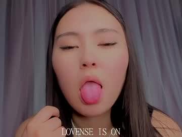 Watch iolaselley performing live on BoomCams free cam network