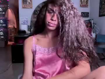 Watch isabella_sccott performing live on BoomCams free cam network