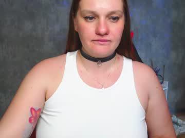 Watch isingle_mom performing live on BoomCams free cam network