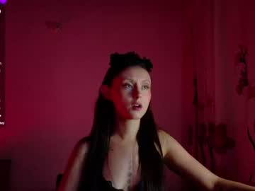 Watch isis1012 performing live on BoomCams free cam network