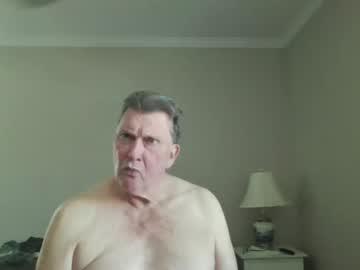 Watch island625103 performing live on BoomCams free cam network