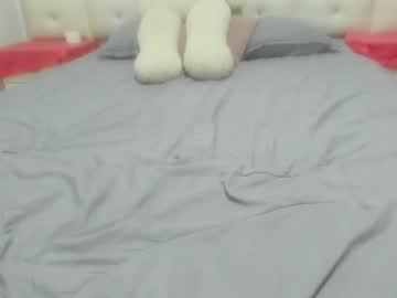 Watch itscheryl_ performing live on BoomCams free cam network