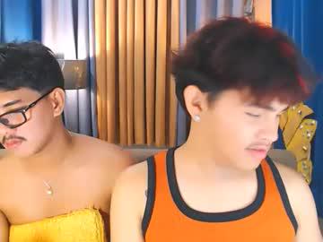 Watch ivancumsex69 performing live on BoomCams free cam network
