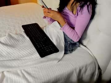 Watch ivy__ross performing live on BoomCams free cam network