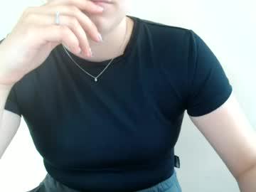 Watch ivyivy77 performing live on BoomCams free cam network