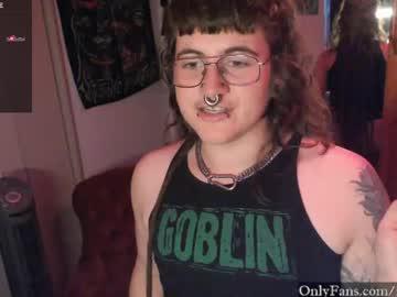 Watch ivyshrumx performing live on BoomCams free cam network