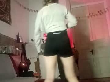 Watch izettanorthrop performing live on BoomCams free cam network