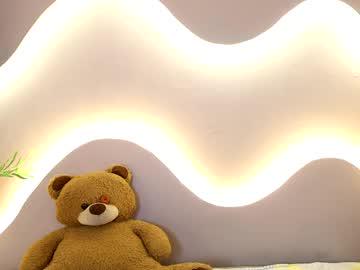 Watch jade_star__ performing live on BoomCams free cam network