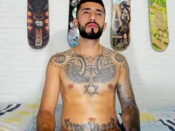 Watch jaryandnick_smith performing live on BoomCams free cam network