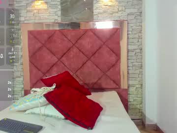Watch jazmine_lowell performing live on BoomCams free cam network