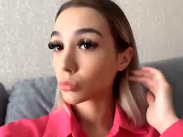 Watch jenevaprattis performing live on BoomCams free cam network