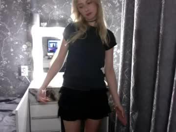 Watch jennalomer performing live on BoomCams free cam network