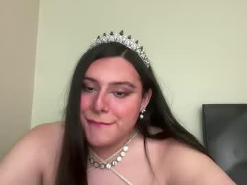 Watch jennifer_robbie performing live on BoomCams free cam network