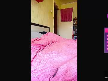 Watch jennyrass performing live on BoomCams free cam network