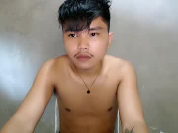Watch jerwinpenas00 performing live on BoomCams free cam network