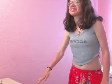 Watch jessica__adams performing live on BoomCams free cam network