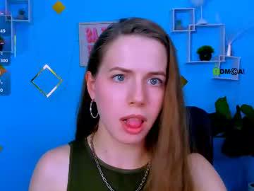 Watch jessica_shine_ performing live on BoomCams free cam network