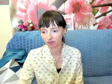 Watch jessicaforris performing live on BoomCams free cam network