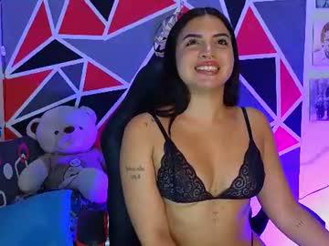 Watch jessicarabbit069 performing live on BoomCams free cam network