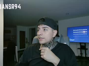 Watch jhoan_saenz performing live on BoomCams free cam network