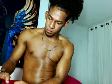 Watch jhon_swit performing live on BoomCams free cam network