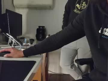 Watch jhony_xx performing live on BoomCams free cam network