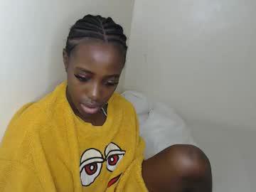 Watch jia_lisah performing live on BoomCams free cam network