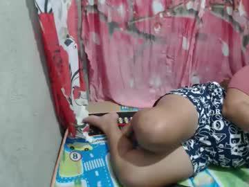 Watch jinky212 performing live on BoomCams free cam network