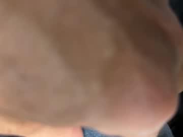 Watch jk71111 performing live on BoomCams free cam network