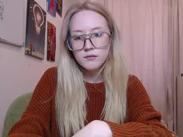 Watch joan_kiss performing live on BoomCams free cam network