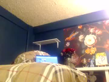 Watch joeyjoy111 performing live on BoomCams free cam network