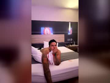 Watch joeymontanacrim performing live on BoomCams free cam network