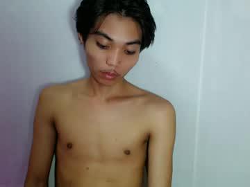 Watch johnfrost08 performing live on BoomCams free cam network