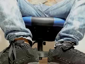 Watch jordan33blake performing live on BoomCams free cam network