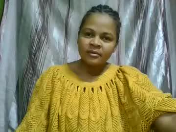 Watch josephiealdy performing live on BoomCams free cam network