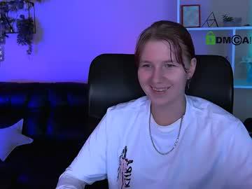 Watch judi_fly performing live on BoomCams free cam network