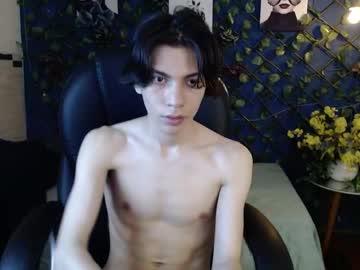 Watch julesx15 performing live on BoomCams free cam network