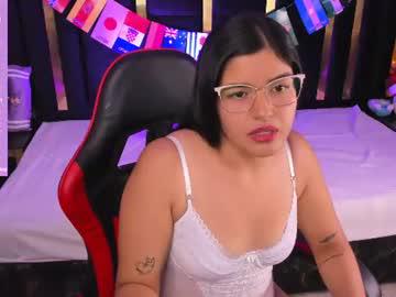 Watch juliejes performing live on BoomCams free cam network