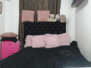Watch julieta_jonez_ performing live on BoomCams free cam network