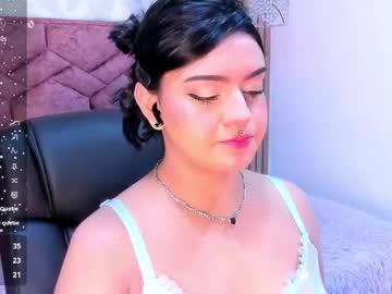 Watch julieta_sweett20 performing live on BoomCams free cam network