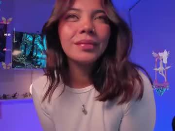 Watch julietariverss performing live on BoomCams free cam network